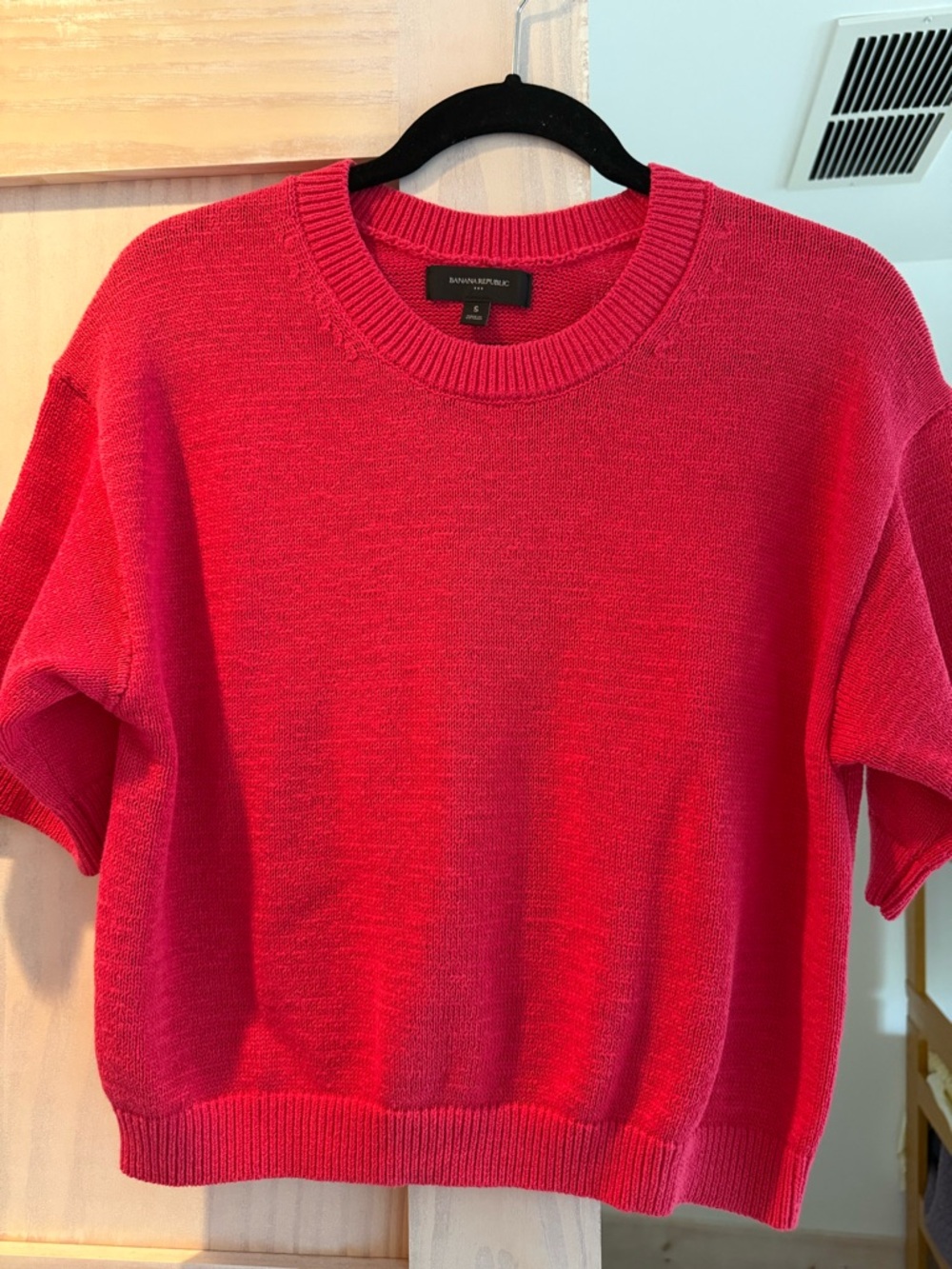 Banana Republic Hot Pink/Coral Short Sleeve Knit Sweater